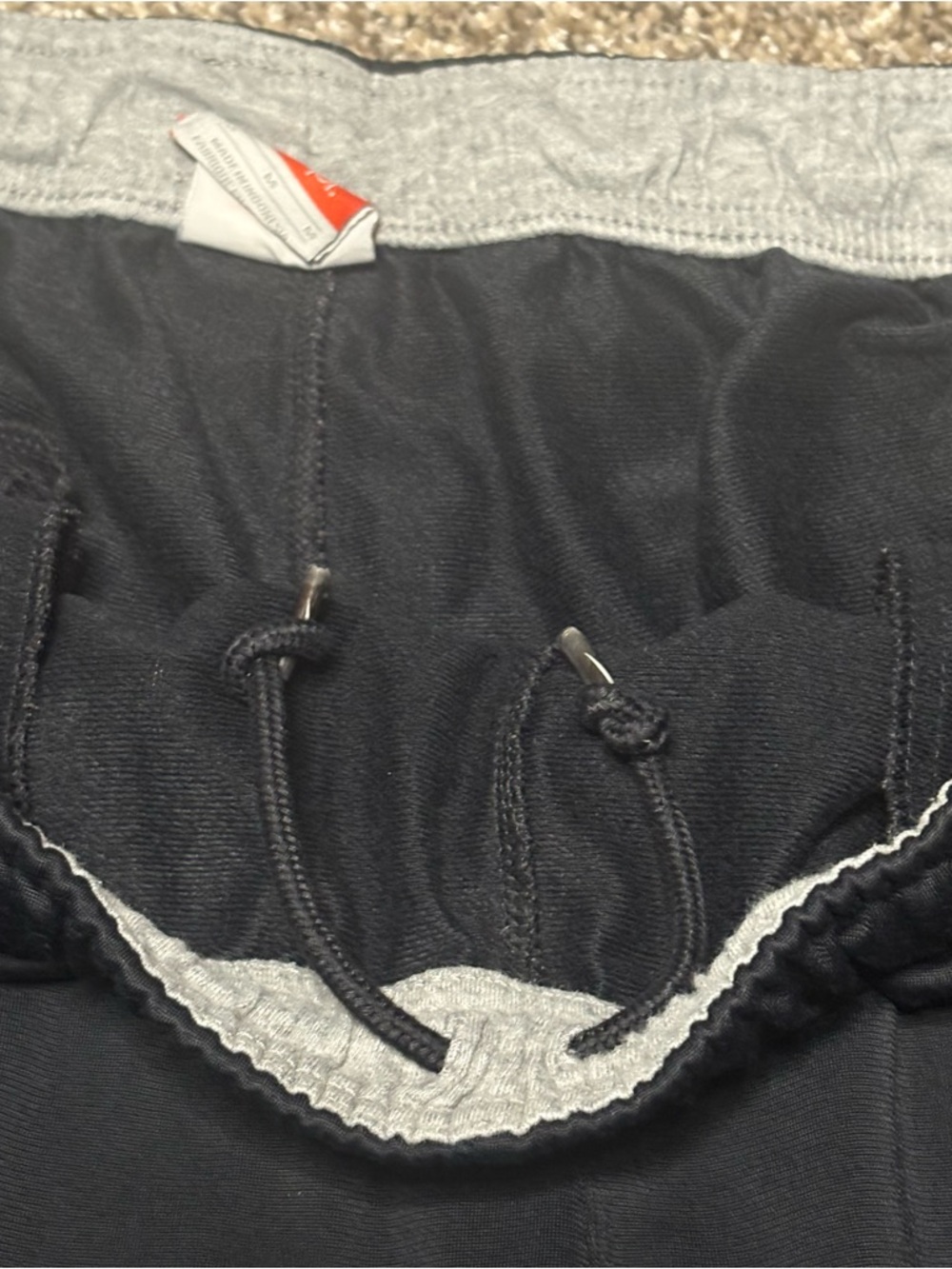Nike Black Men’s Medium Track Pants with White Swoosh - Picture 7 of 16